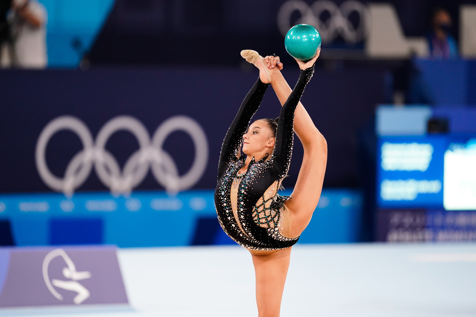 Российская сборная по художественной гимнастике впервые за 25 лет не взяла  золото на Олимпиаде - Страсти