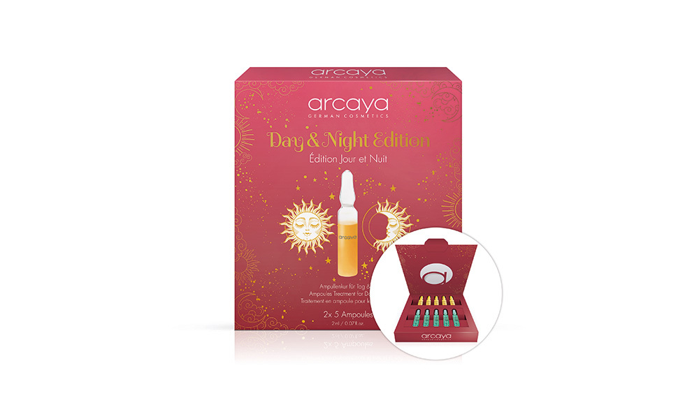 Лимитированный набор ампул красоты Day & Night, Arcaya, содержит 10 ампул для решения сразу нескольких потребностей кожи: 5 ампул Beauty Day для экспресс-увлажнения кожи, 5 ампул Beauty Sleep омолаживающего действия для ночной регенерации клеток. Цена: по запросу.