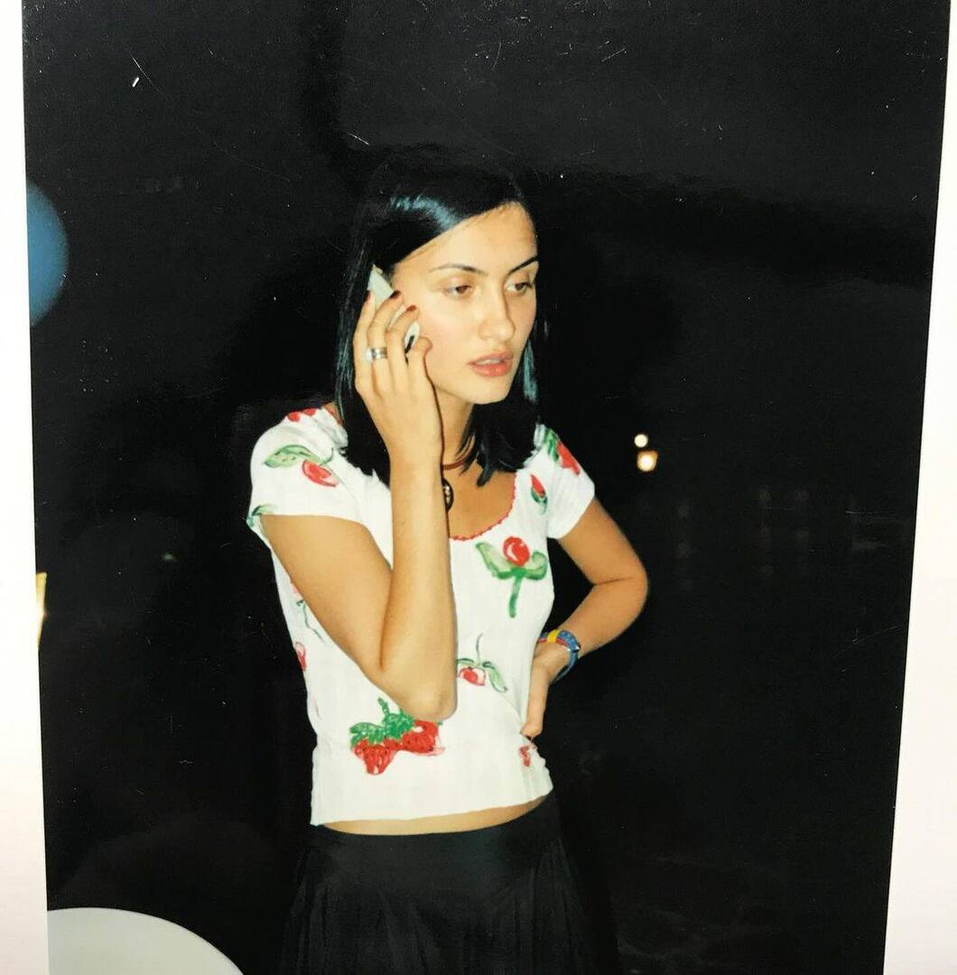 Супруга рэпера Басты опубликовала свое фото 25-летней давности