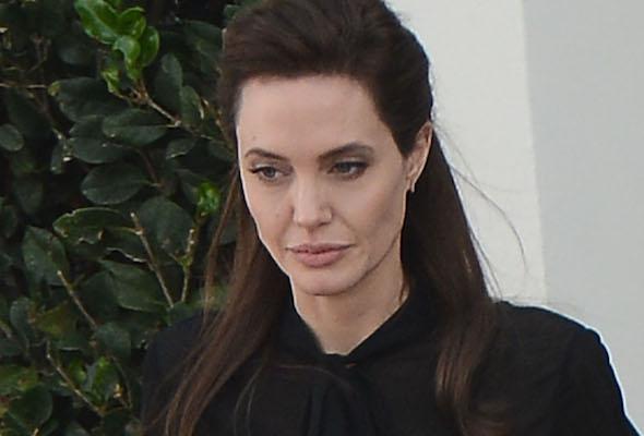 Анджелина Джоли похудела до 37 килограммов: у актрисы подозревают рак