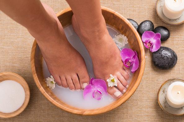 Как устранить запах ног: 9 простых и доступных способов