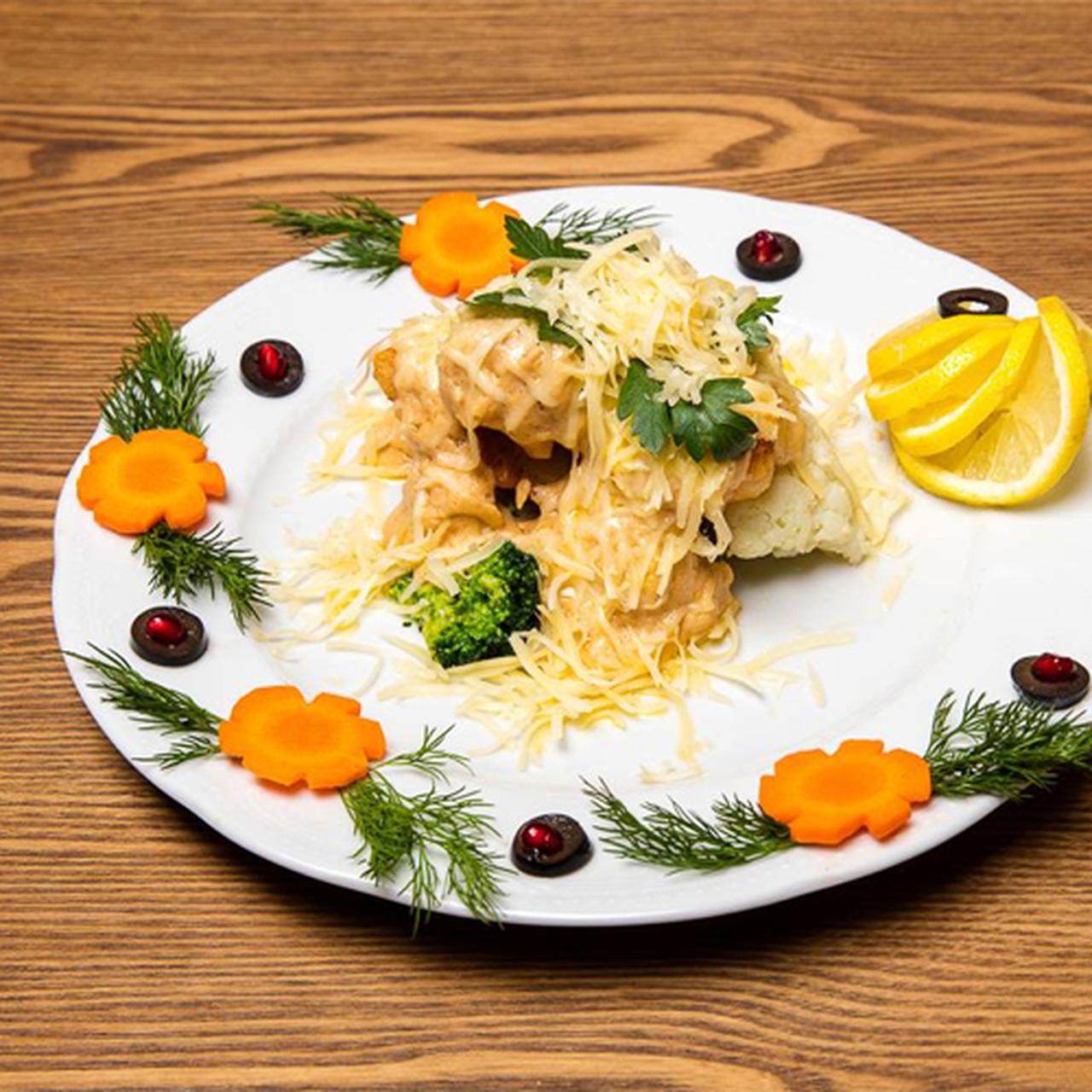 Запеченный судак под сливочно-грибным соусом, рецепт с фото пошагово — natali-fashion.ru