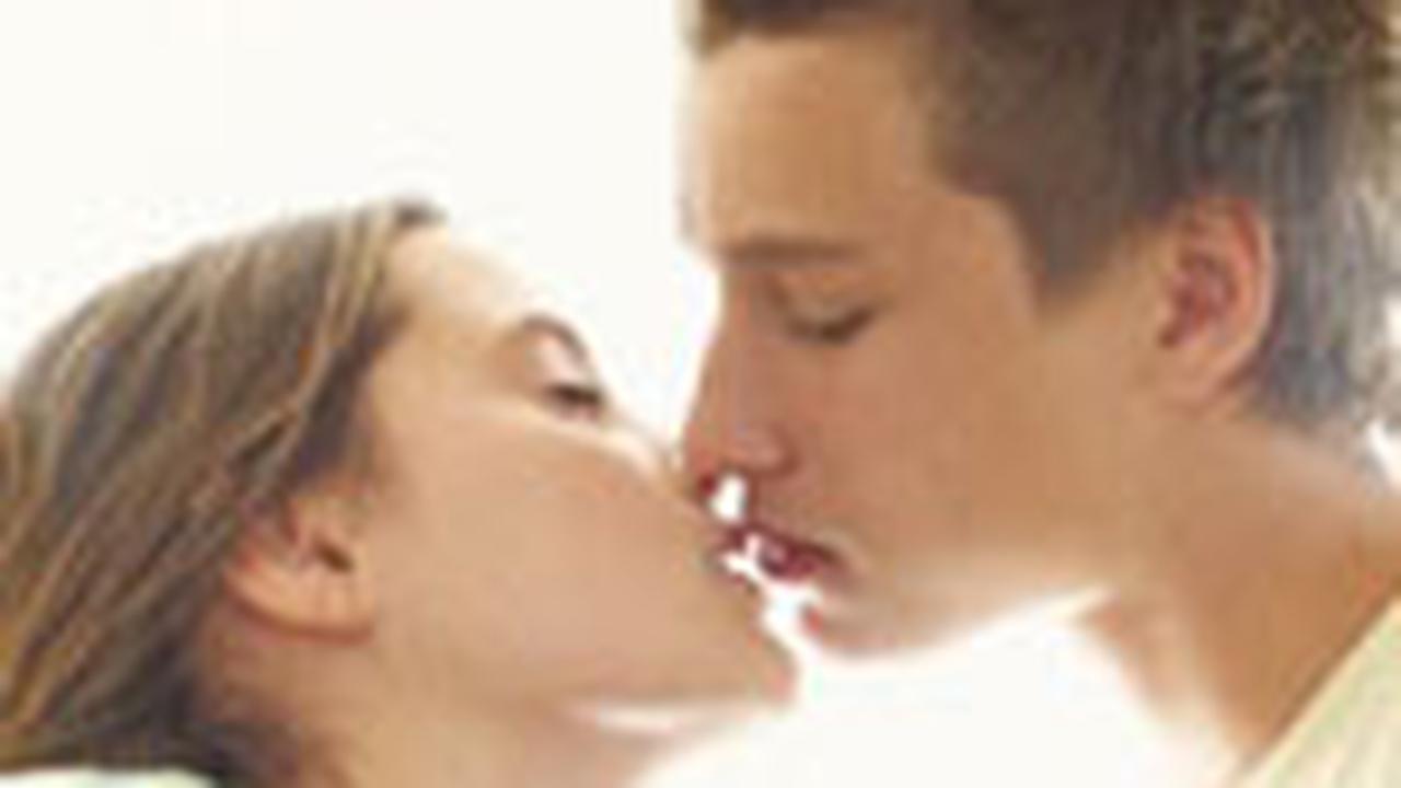 10 ошибок, которые мешают целоваться хорошо