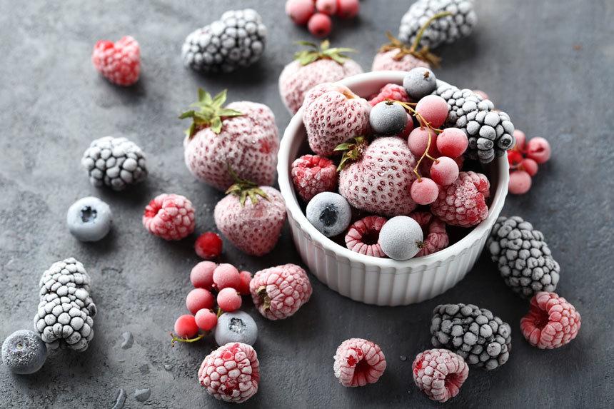 Пирог с замороженных ягод рецепт с фото